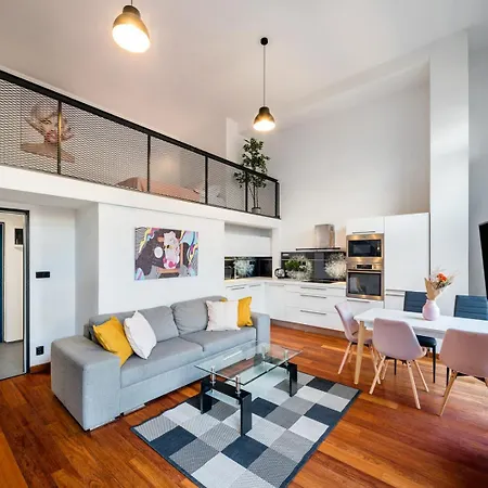 Family 3br With Balcony I Metro I Center Of I Karlin
