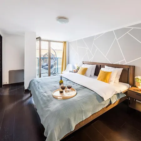 Family 3br With Balcony I Metro I Center Of I Karlin *