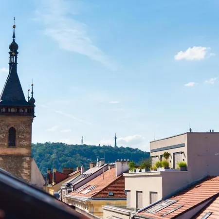 Apartment Family With Balcony In Center Of Prag